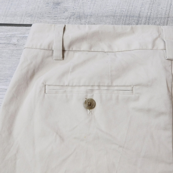 EDDIE BAUER WMN 10 COTTON STRETCH KHAKI SHORTS - Picture 4 of 5